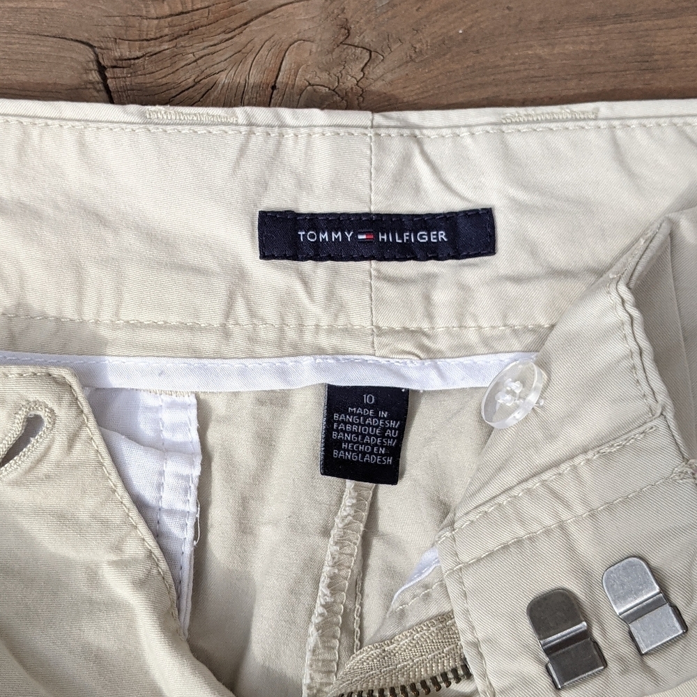 🤩Tommy Hilfiger Khaki Cotton Shorts - Picture 4 of 4